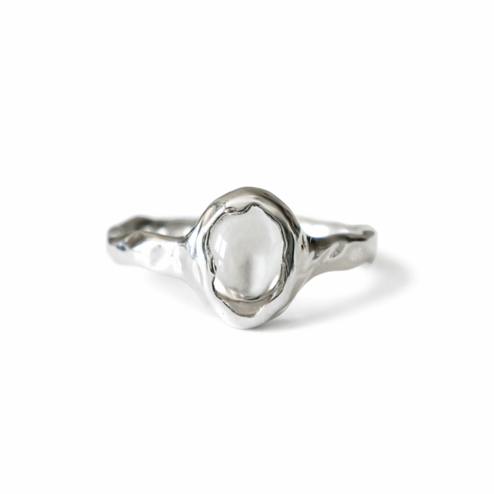 Item 030 | Lunar Dune | Серебряное кольцо с камнем